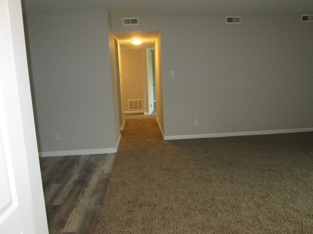800 Brook Drive - Photo 18