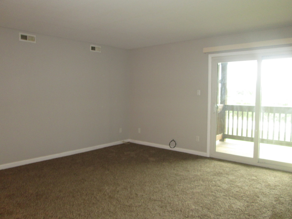 800 Brook Drive - Photo 2