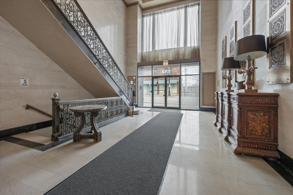 1791 W Howard Street - Photo 4