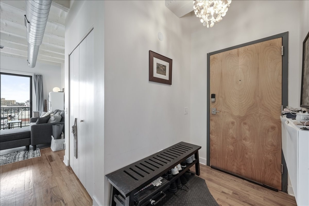 1791 W Howard Street - Photo 11