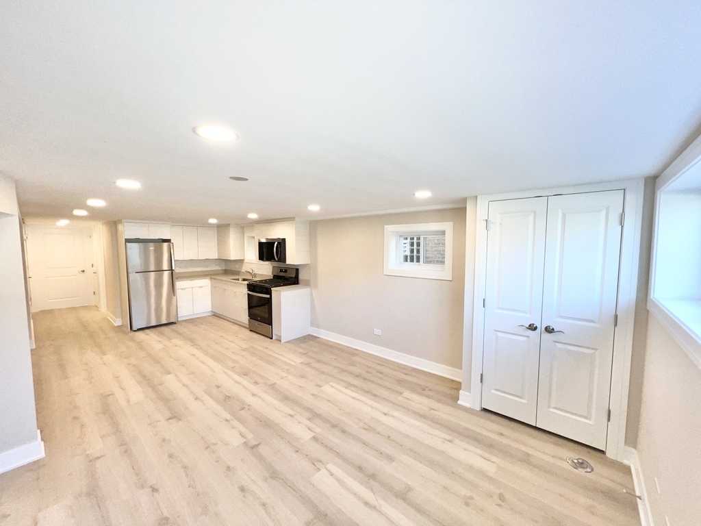 5547 N Central Avenue - Photo 8