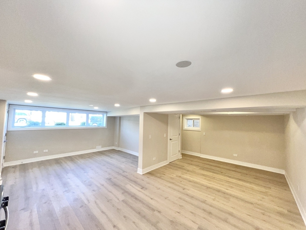 5547 N Central Avenue - Photo 3