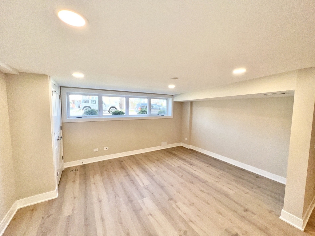 5547 N Central Avenue - Photo 5