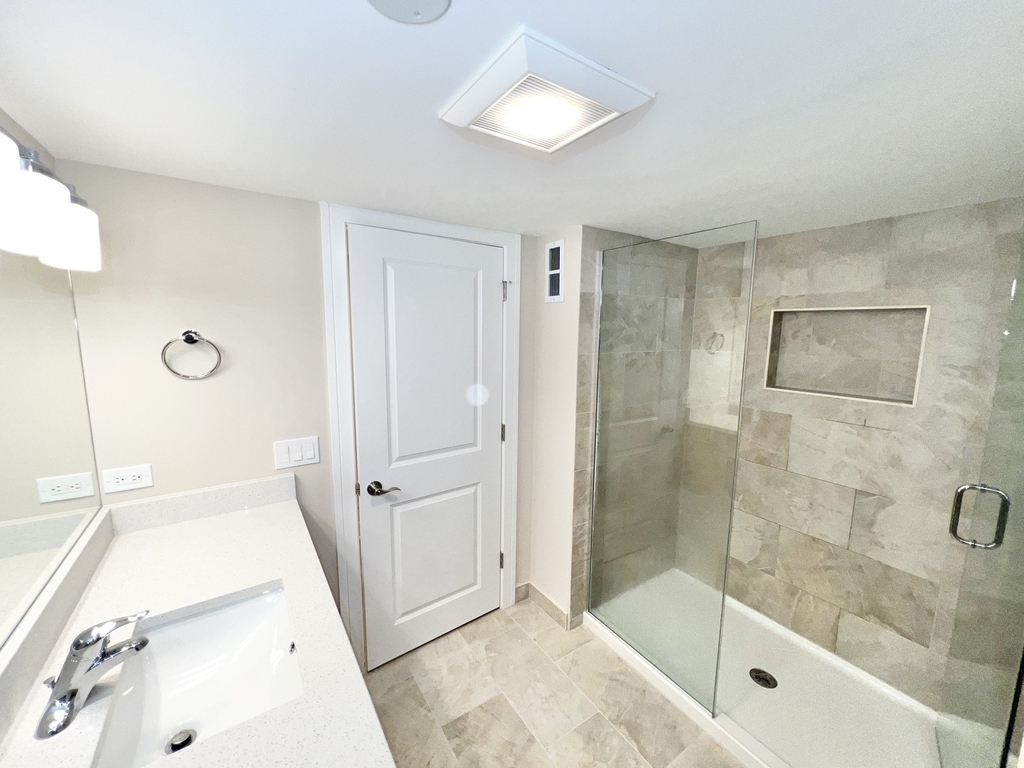 5547 N Central Avenue - Photo 10