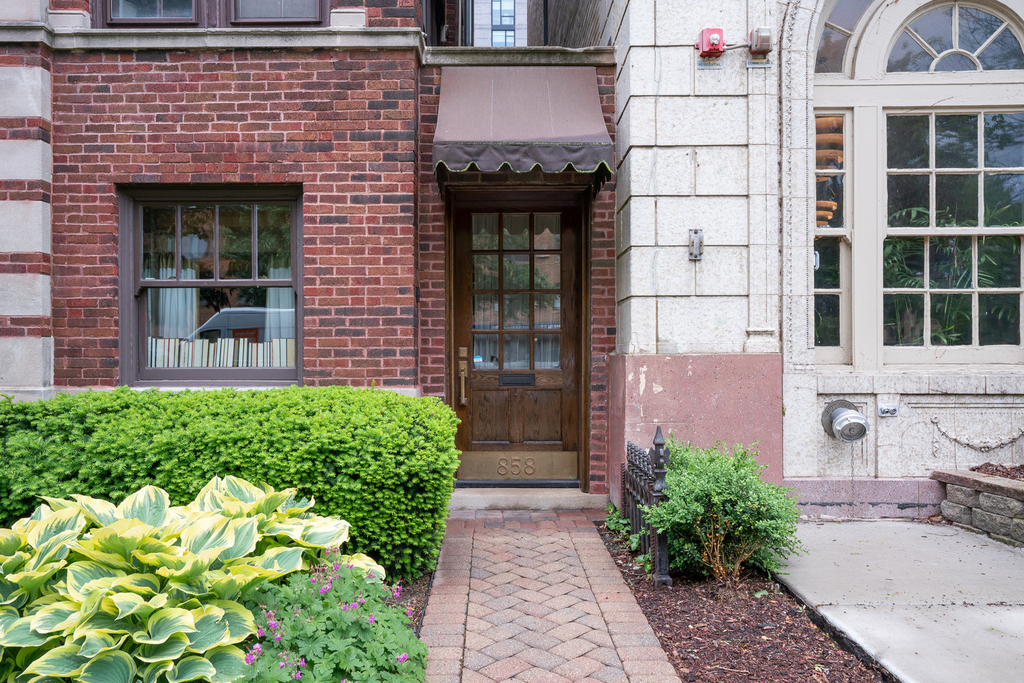 856 Hinman Avenue - Photo 15