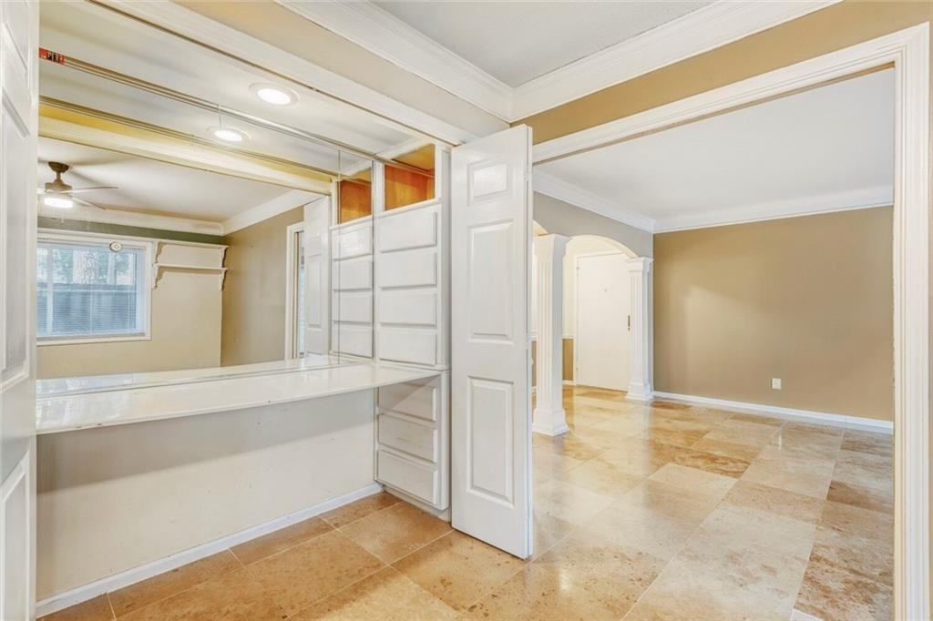 6851 Roswell Road - Photo 15