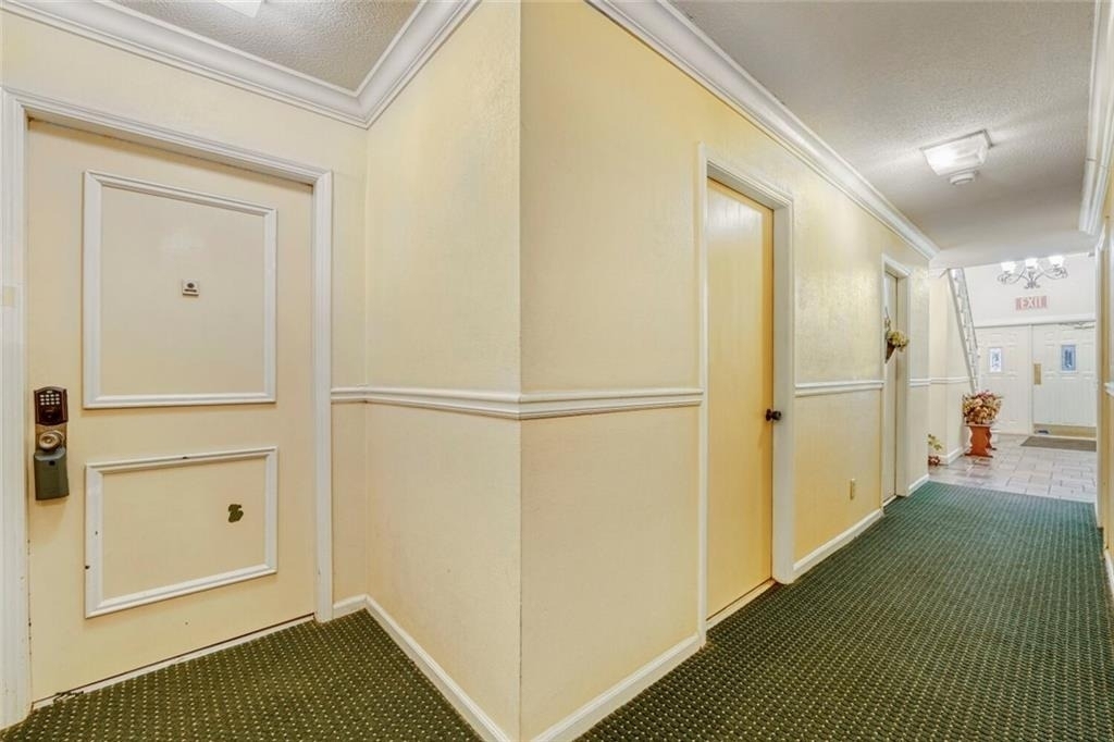 6851 Roswell Road - Photo 25