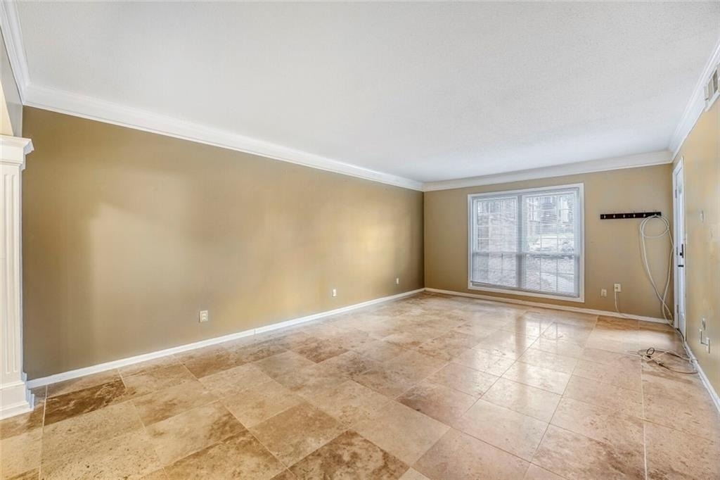 6851 Roswell Road - Photo 4