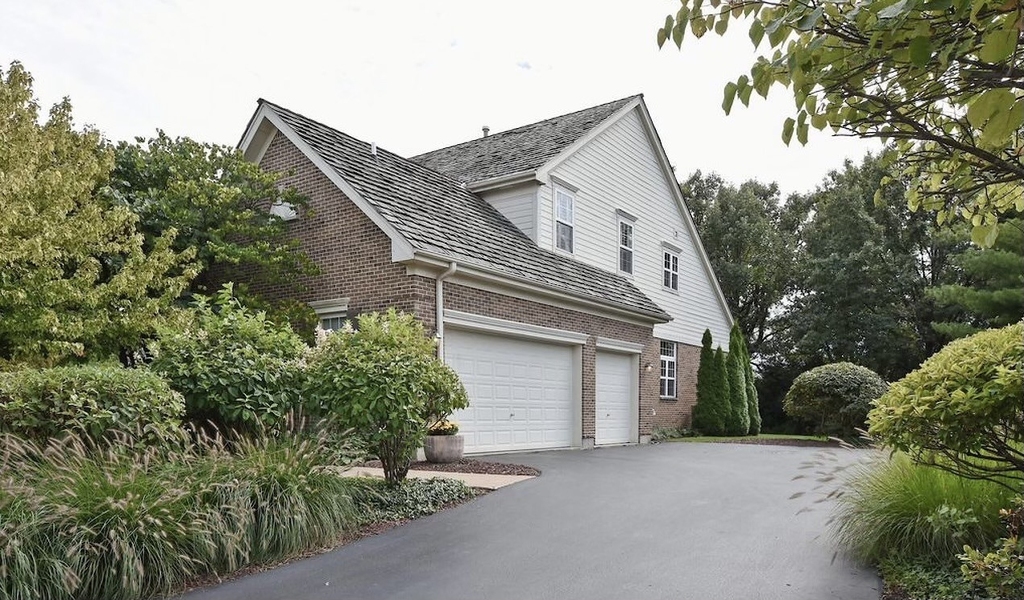 5393 Promontory Lane - Photo 0