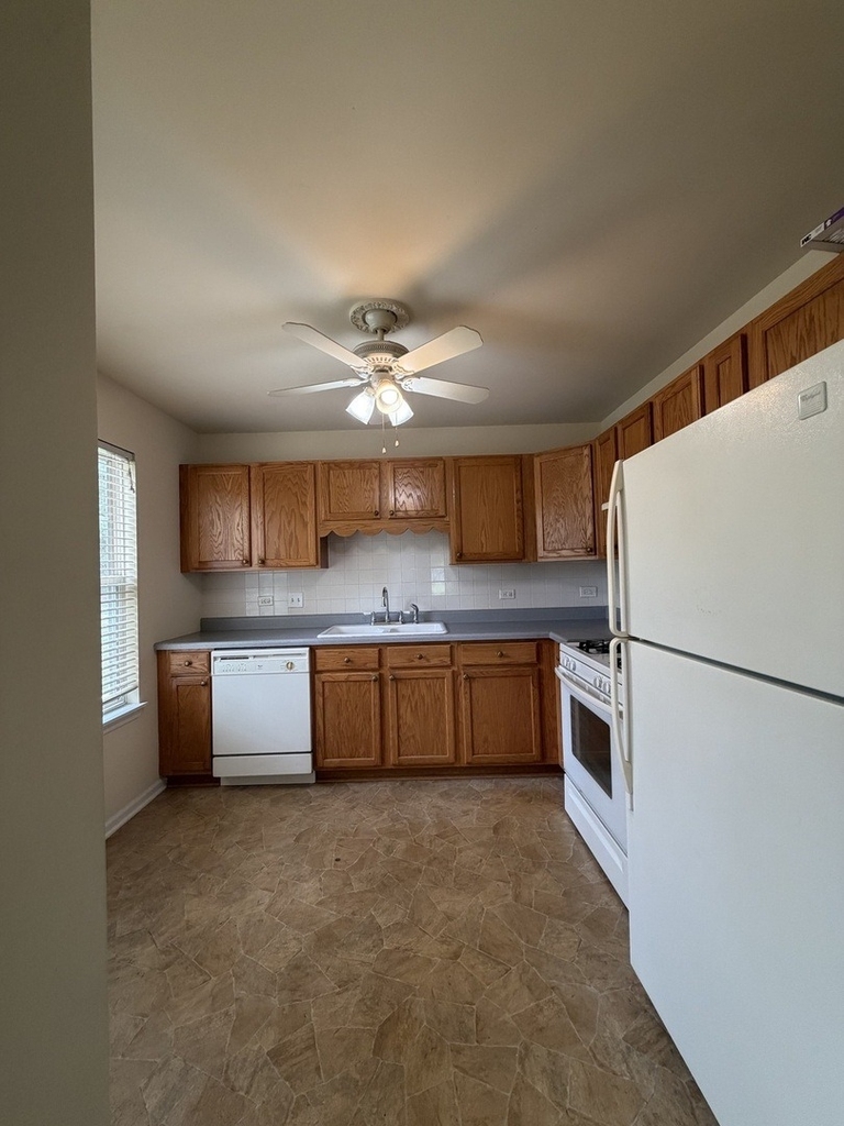2219 Waterleaf Court - Photo 7