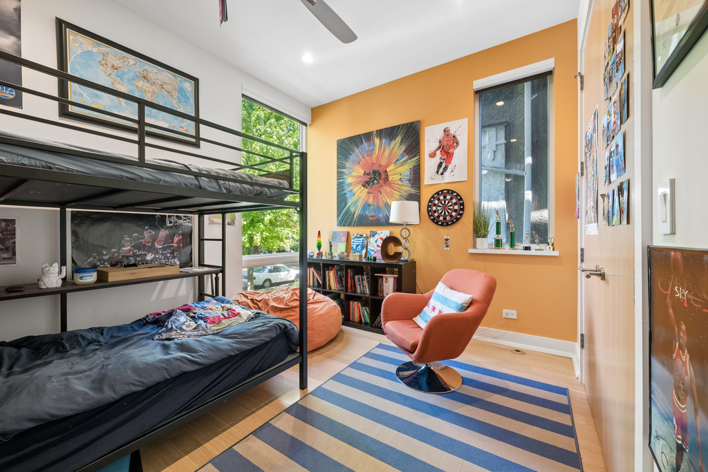 5945 N Magnolia Avenue - Photo 8