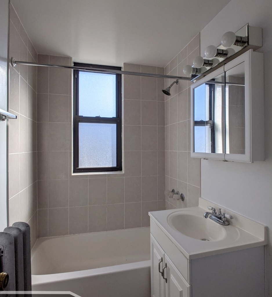 2704 N Sawyer Avenue - Photo 12