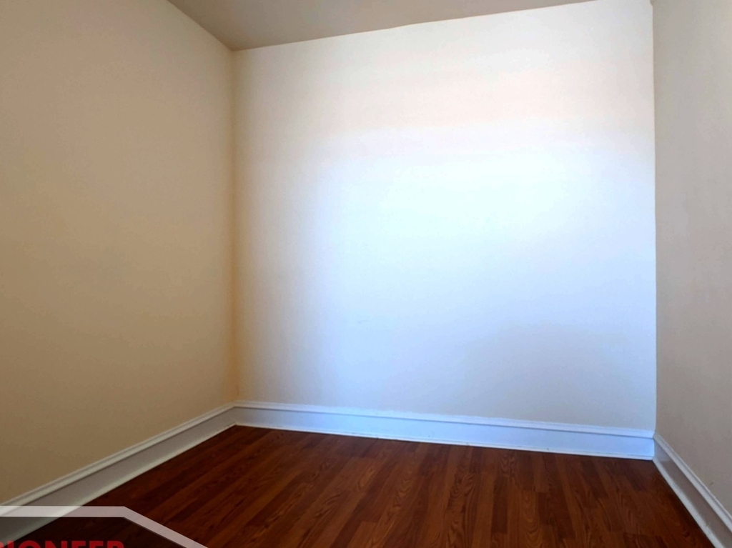 2704 N Sawyer Avenue - Photo 8