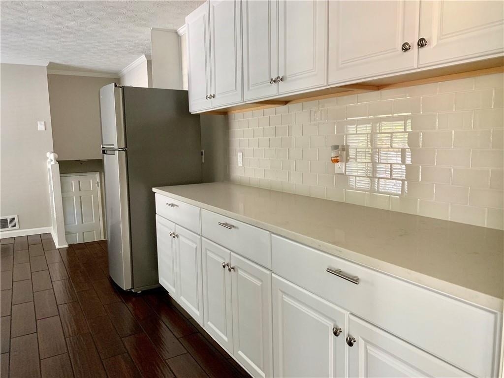 401 Freshman Drive - Photo 9