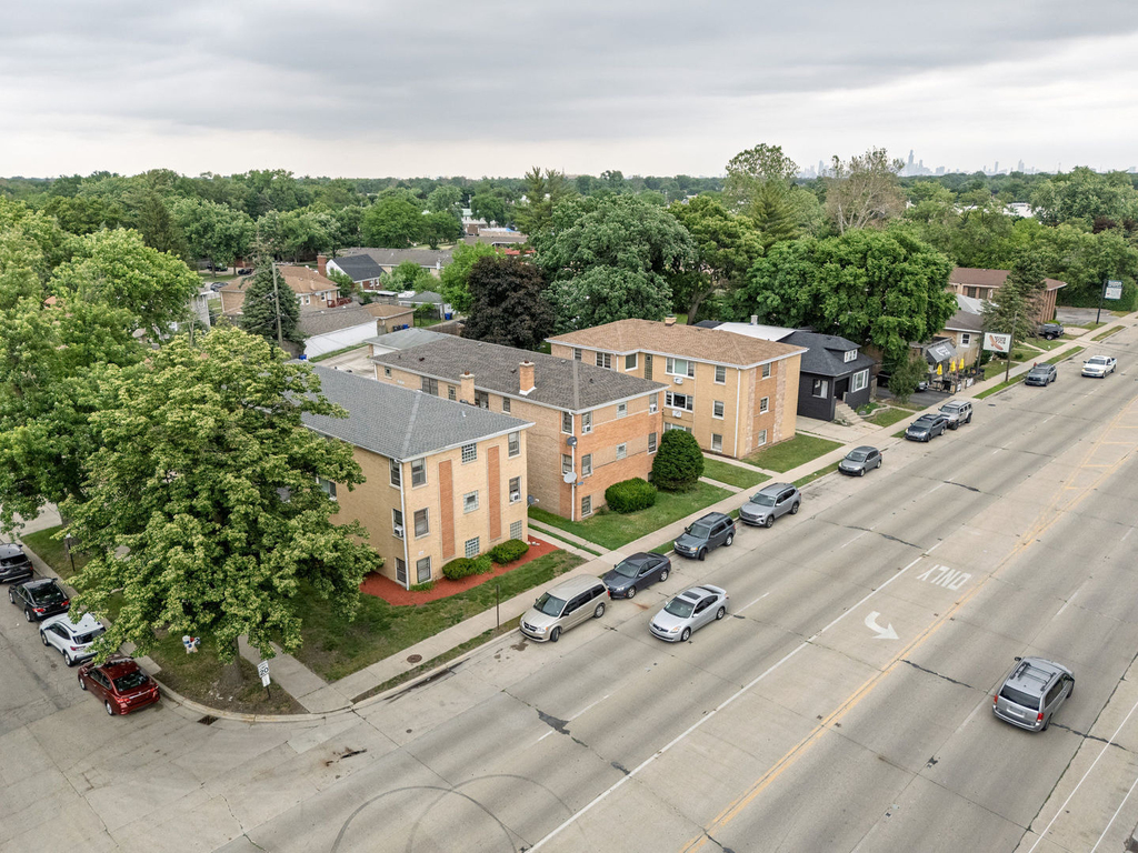 7330 39th Street - Photo 3