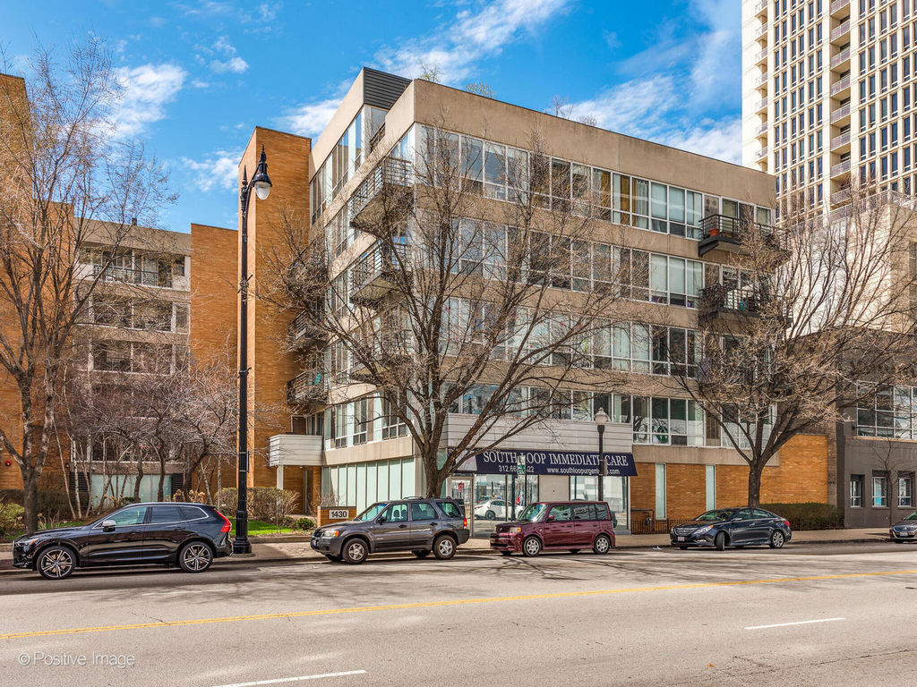 1430 S Michigan Avenue - Photo 0