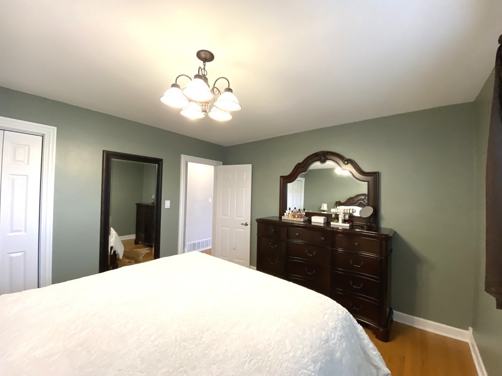 4528 Grace Street - Photo 10