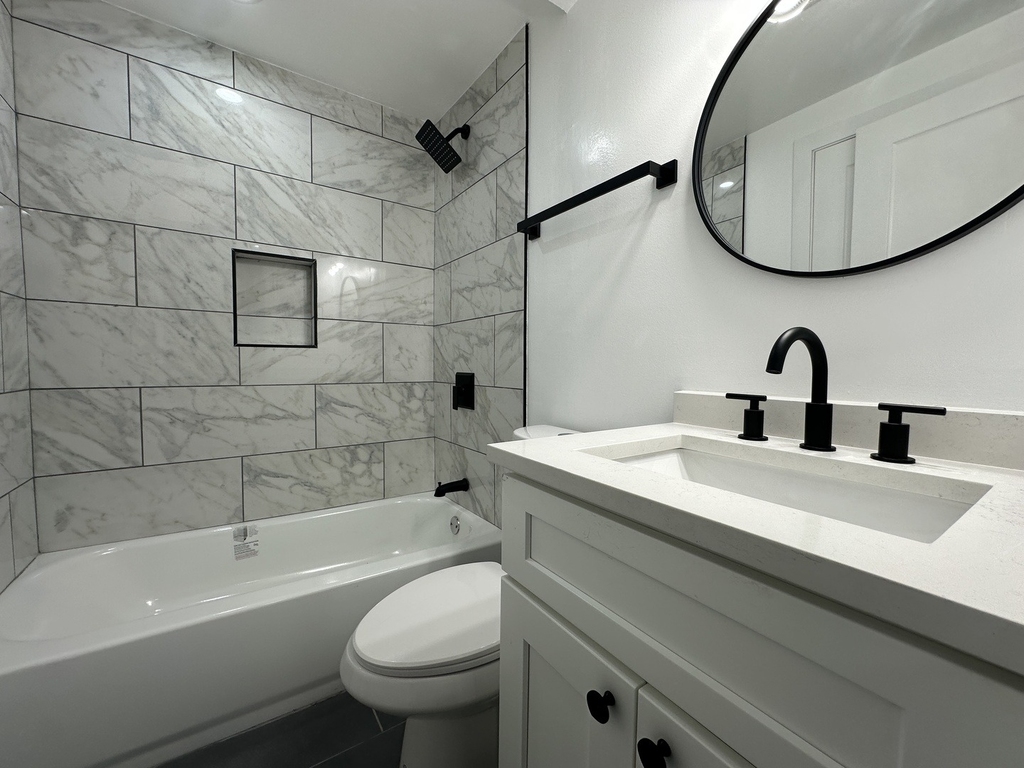 4338 N Clarendon Avenue - Photo 15