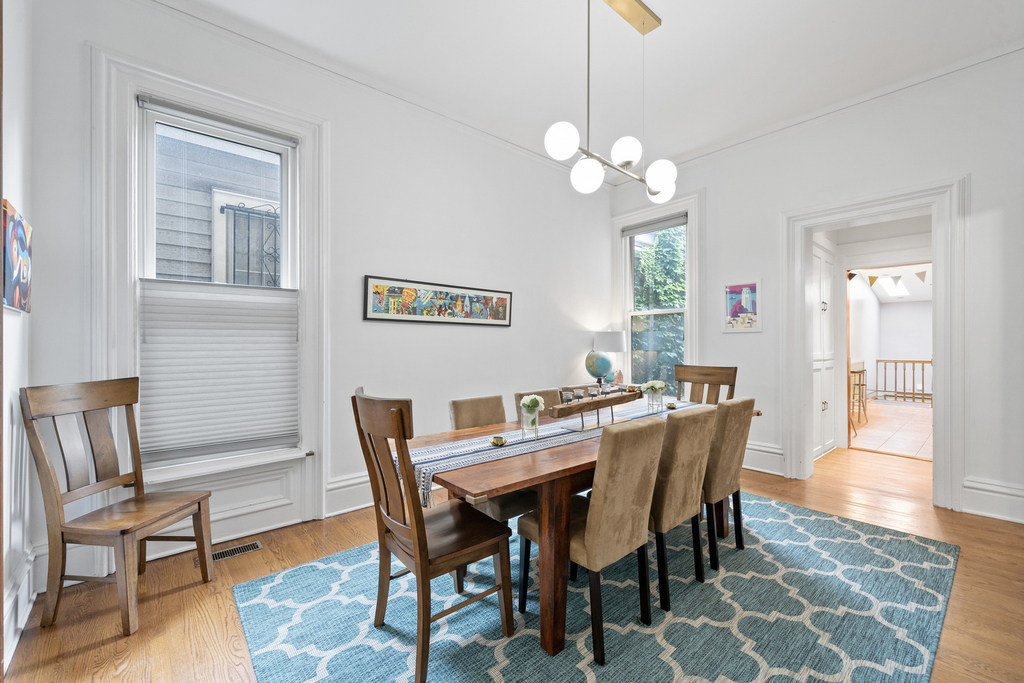 2110 N Dayton Street - Photo 8