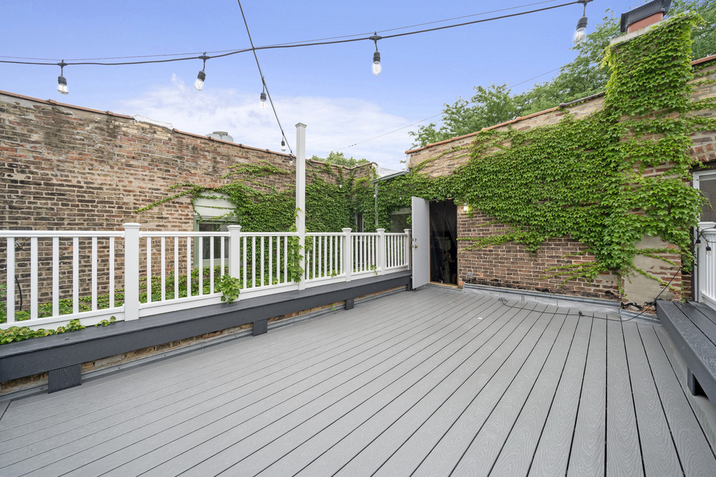2110 N Dayton Street - Photo 20