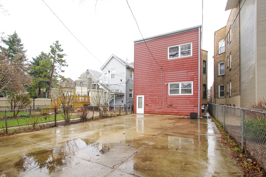 4240 N Ashland Avenue - Photo 9