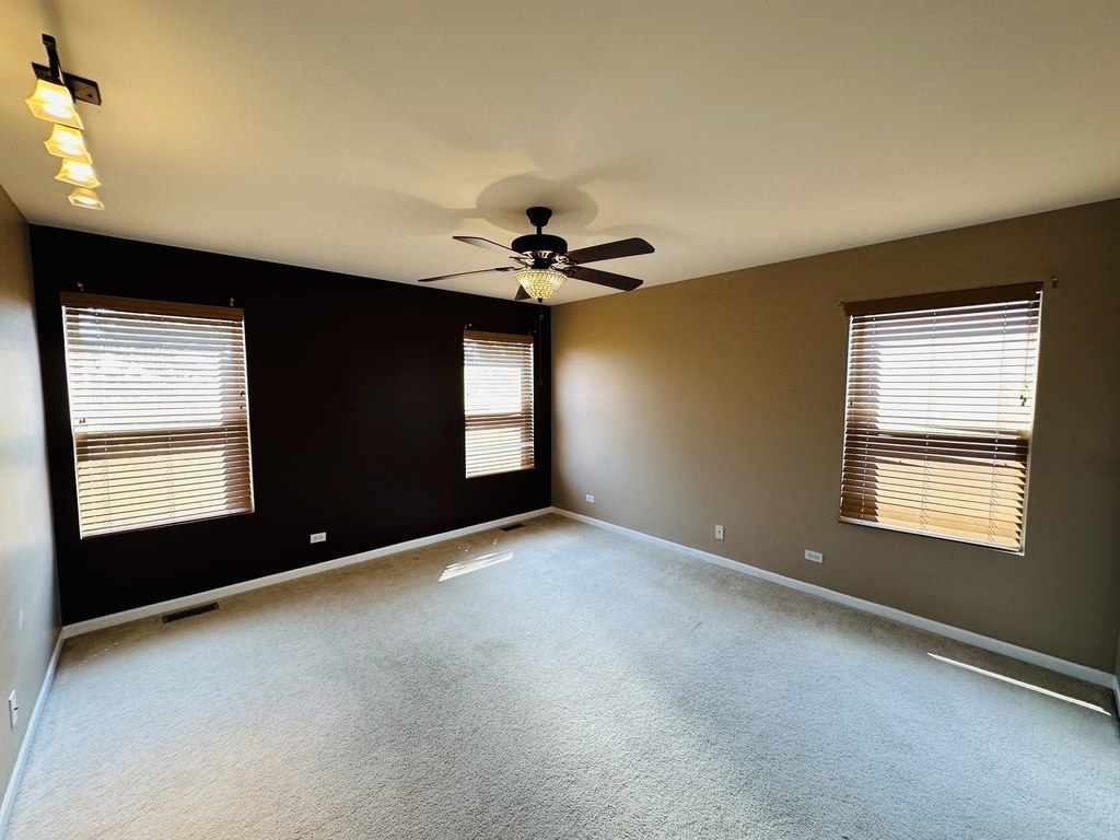4121 Blackstone Drive - Photo 10