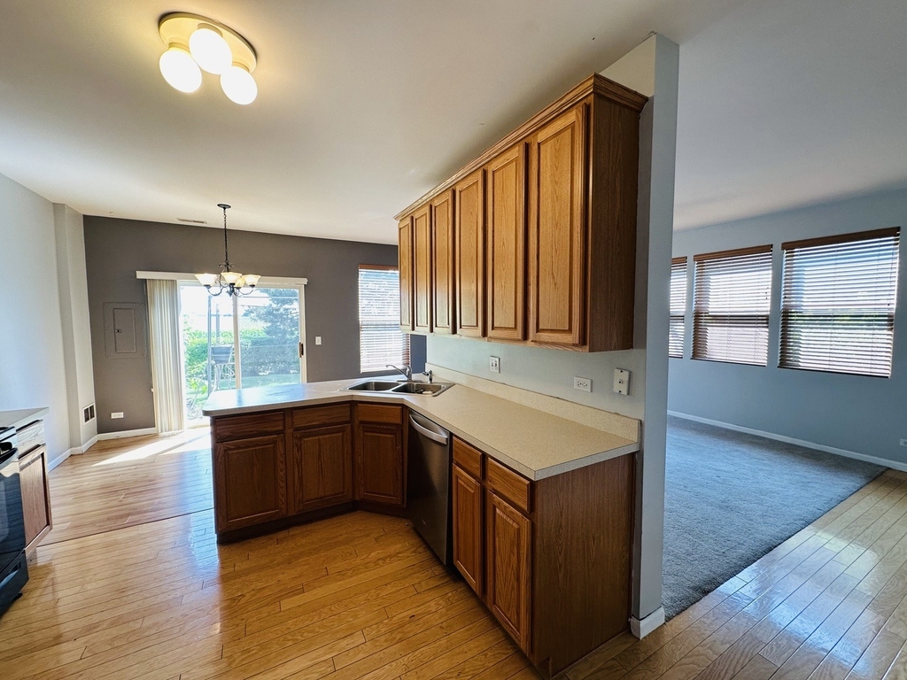 4121 Blackstone Drive - Photo 3