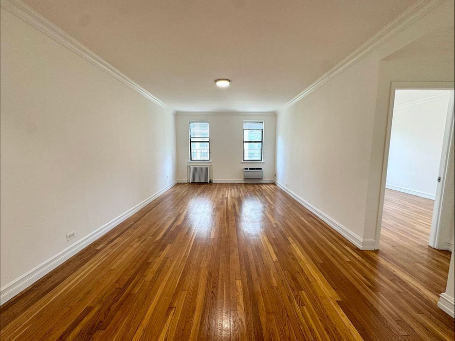 1680 York Avenue - Photo 6