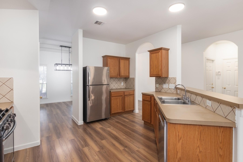 32350 Cross Spring Park Lane - Photo 8