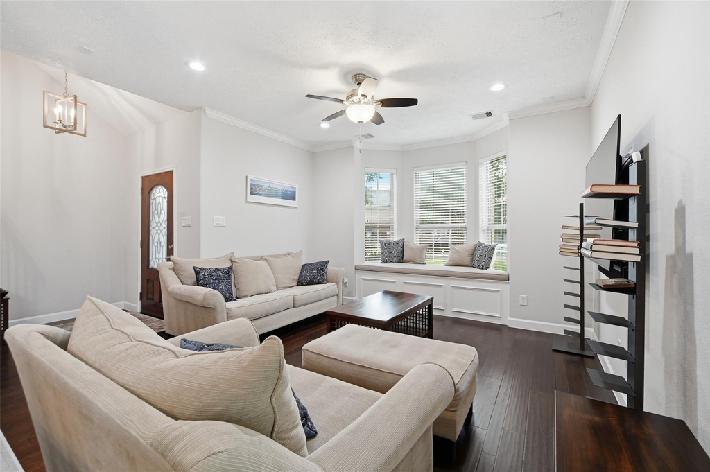 1427 Scharpe Street - Photo 5