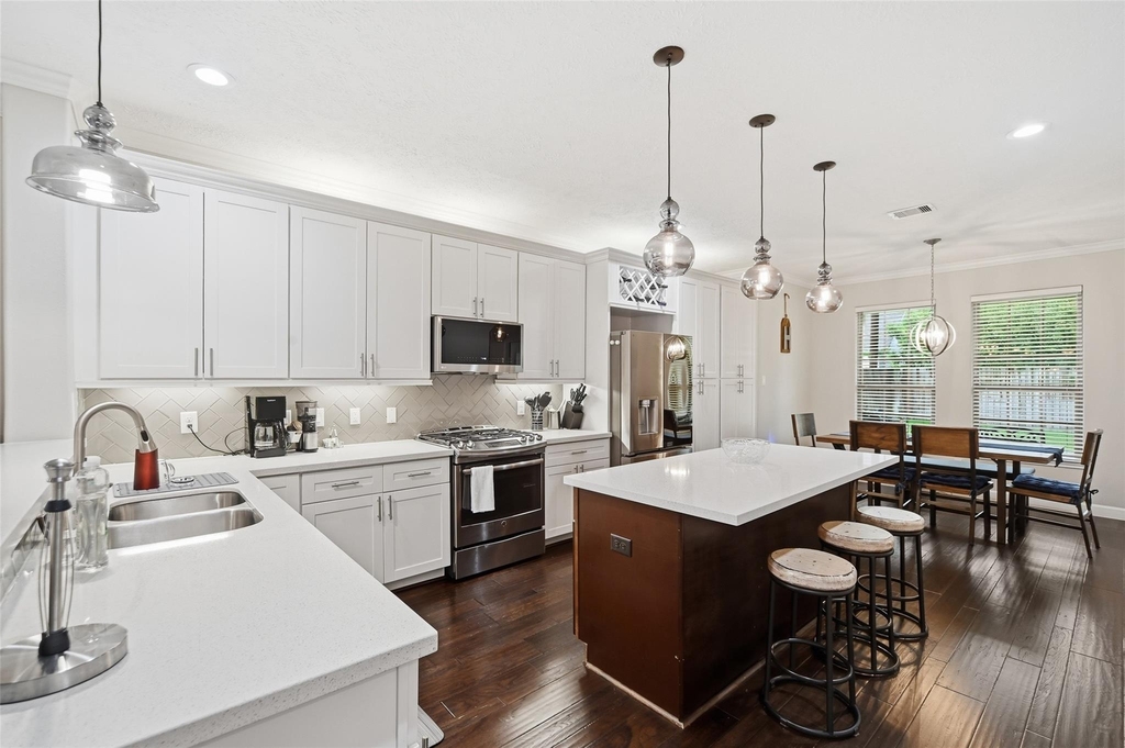 1427 Scharpe Street - Photo 9