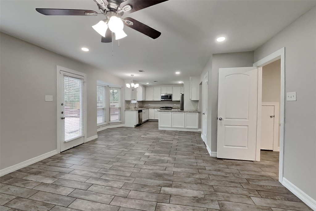 2603 Hidden Garden Drive - Photo 3