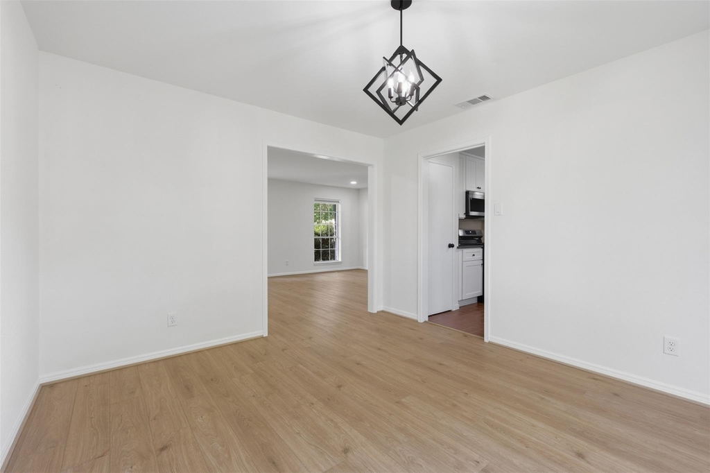 3930 Cypress Hill Drive - Photo 10