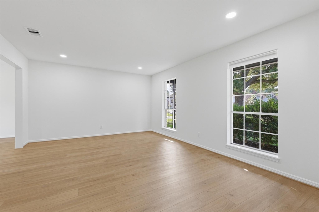 3930 Cypress Hill Drive - Photo 8