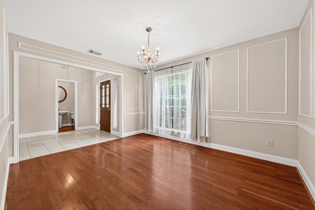 4506 Warwick Drive - Photo 5
