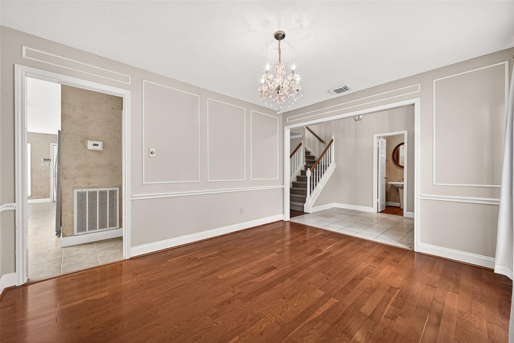 4506 Warwick Drive - Photo 4
