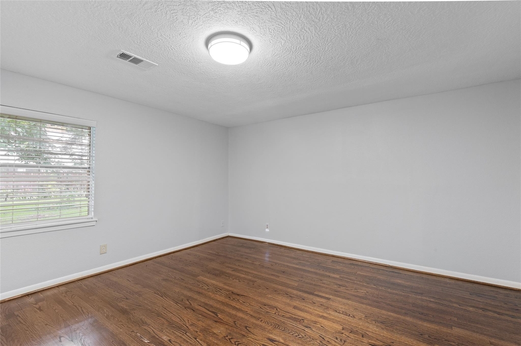 118 E Thornton Road - Photo 8