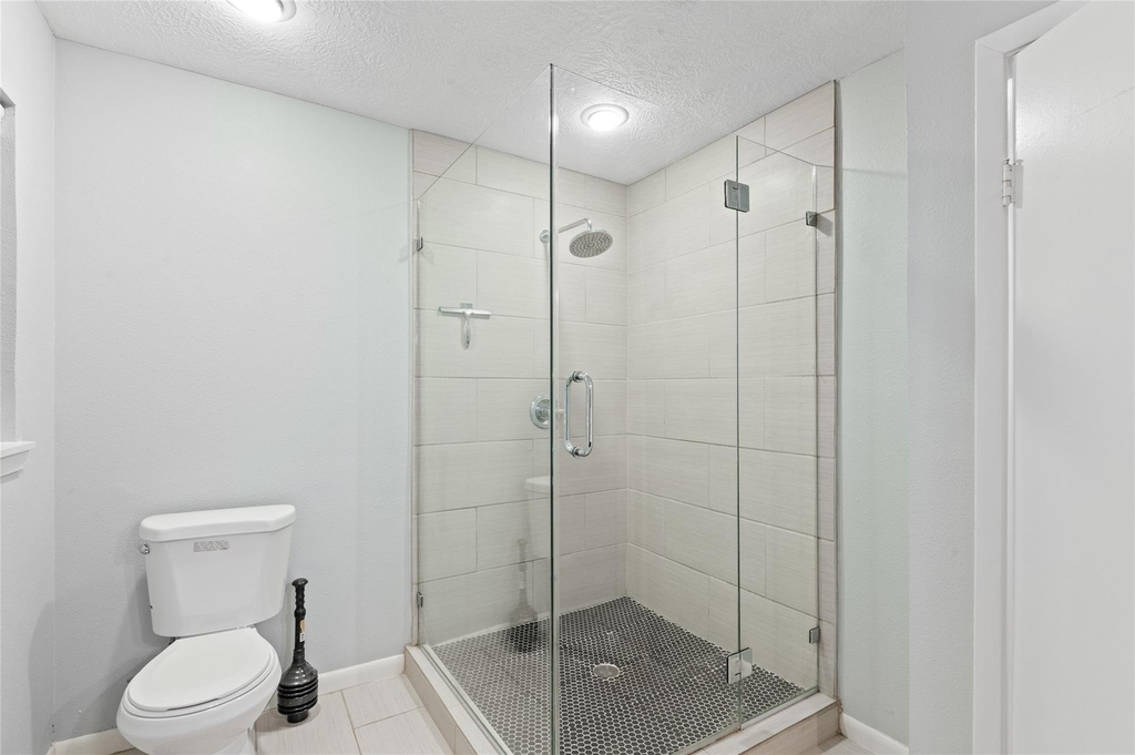 118 E Thornton Road - Photo 19