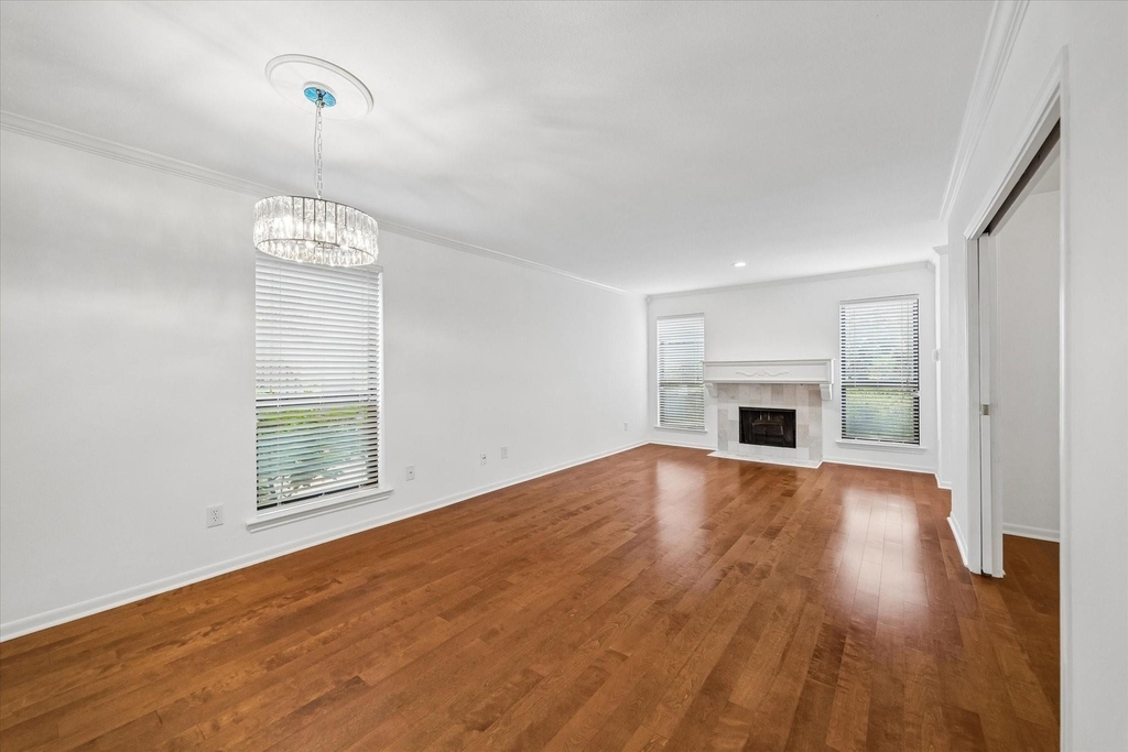 1601 S Shepherd Drive - Photo 8