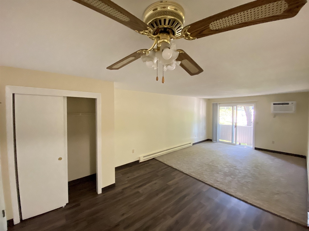 167 Eastern - Photo 13