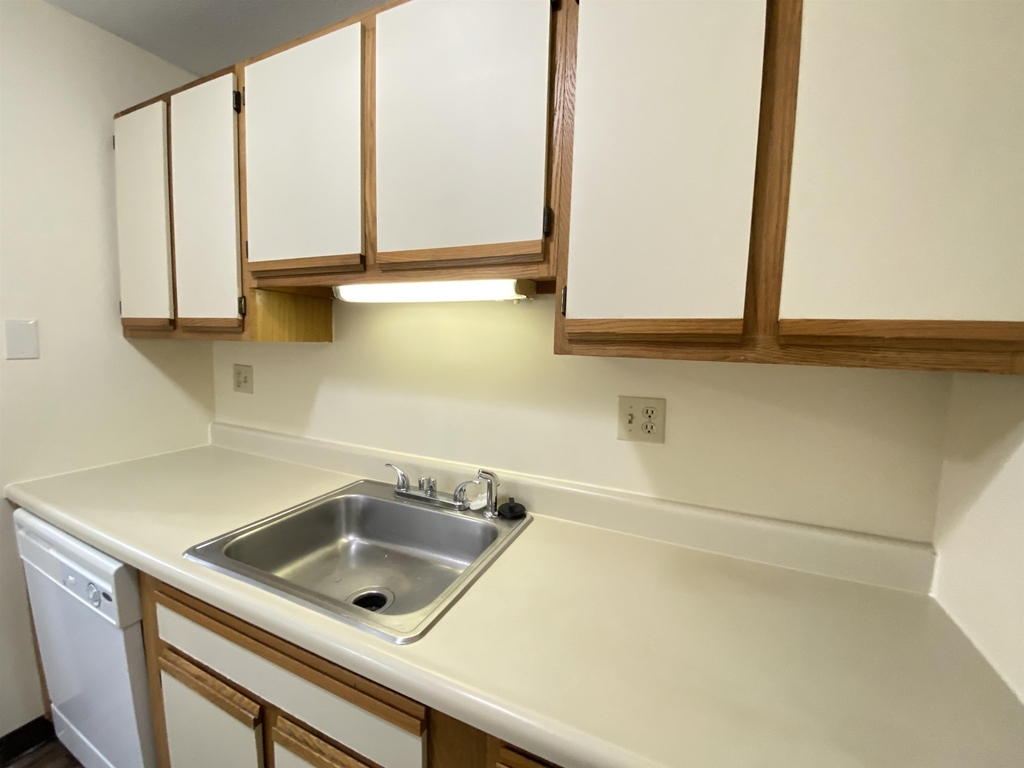 167 Eastern - Photo 10