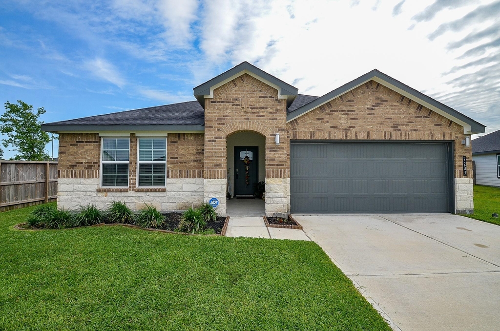 7203 Dawn View Lane - Photo 1