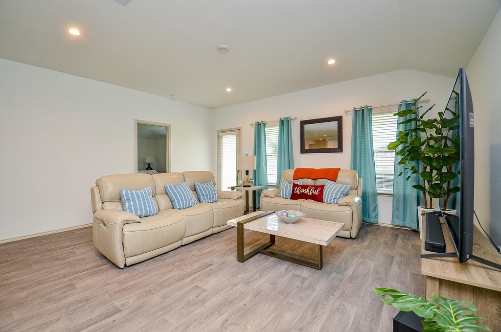 7203 Dawn View Lane - Photo 9