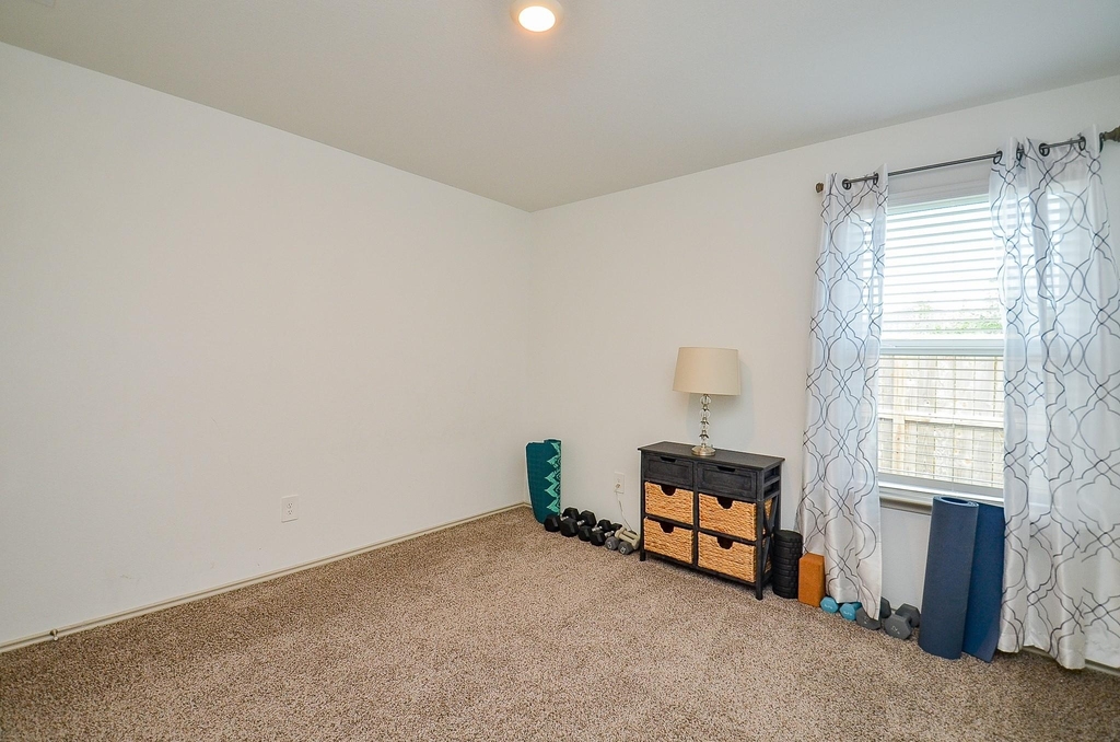 7203 Dawn View Lane - Photo 19