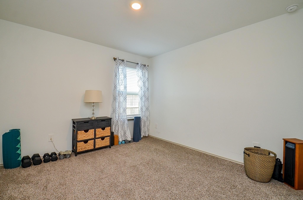 7203 Dawn View Lane - Photo 18