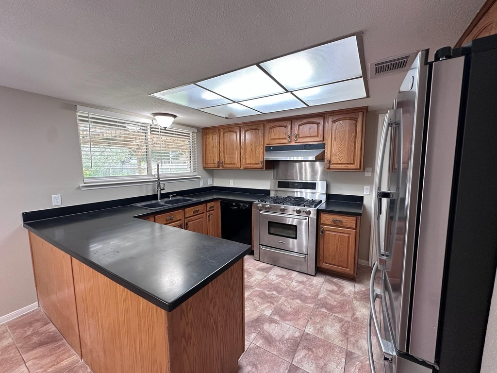 21302 Park Rock Lane - Photo 4