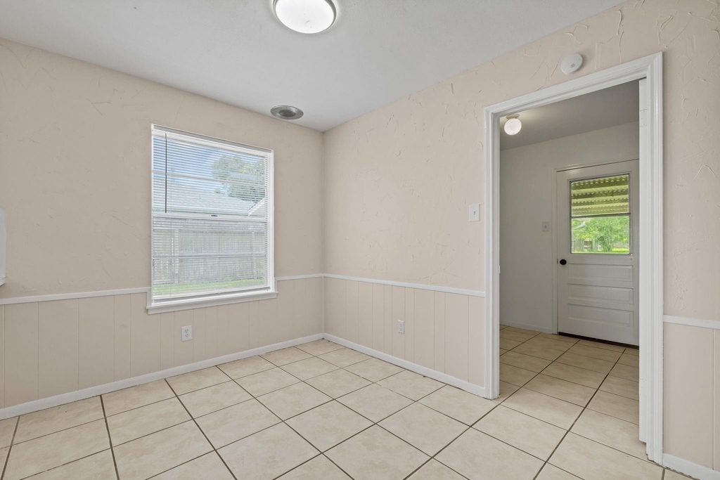 120 Texas Avenue - Photo 9