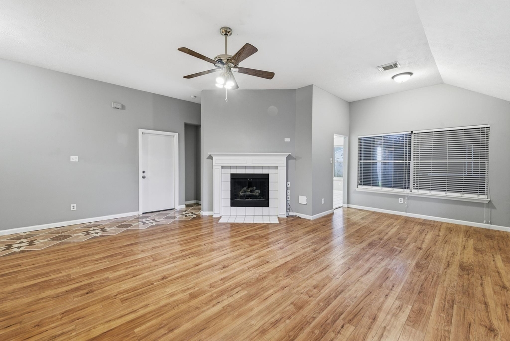 3503 Riverside Drive - Photo 9