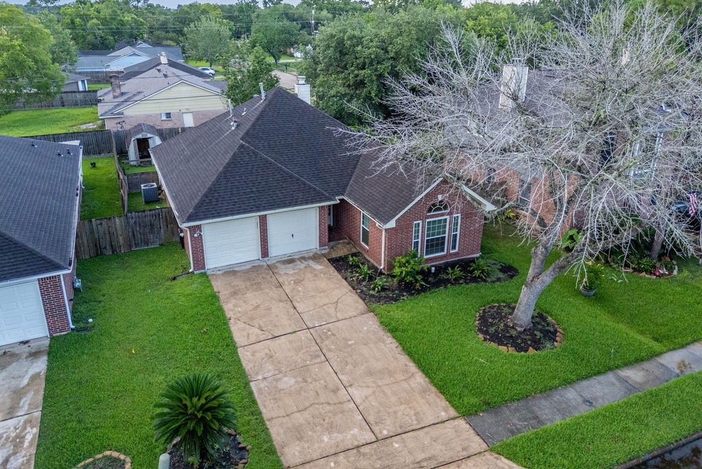 3503 Riverside Drive - Photo 0