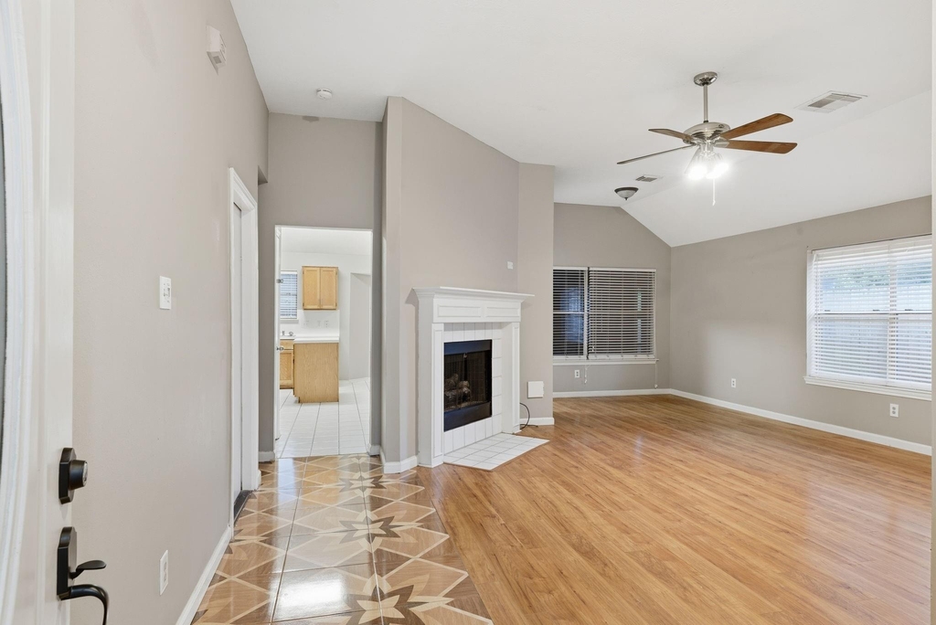 3503 Riverside Drive - Photo 7